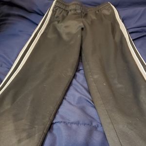 Athletic pants